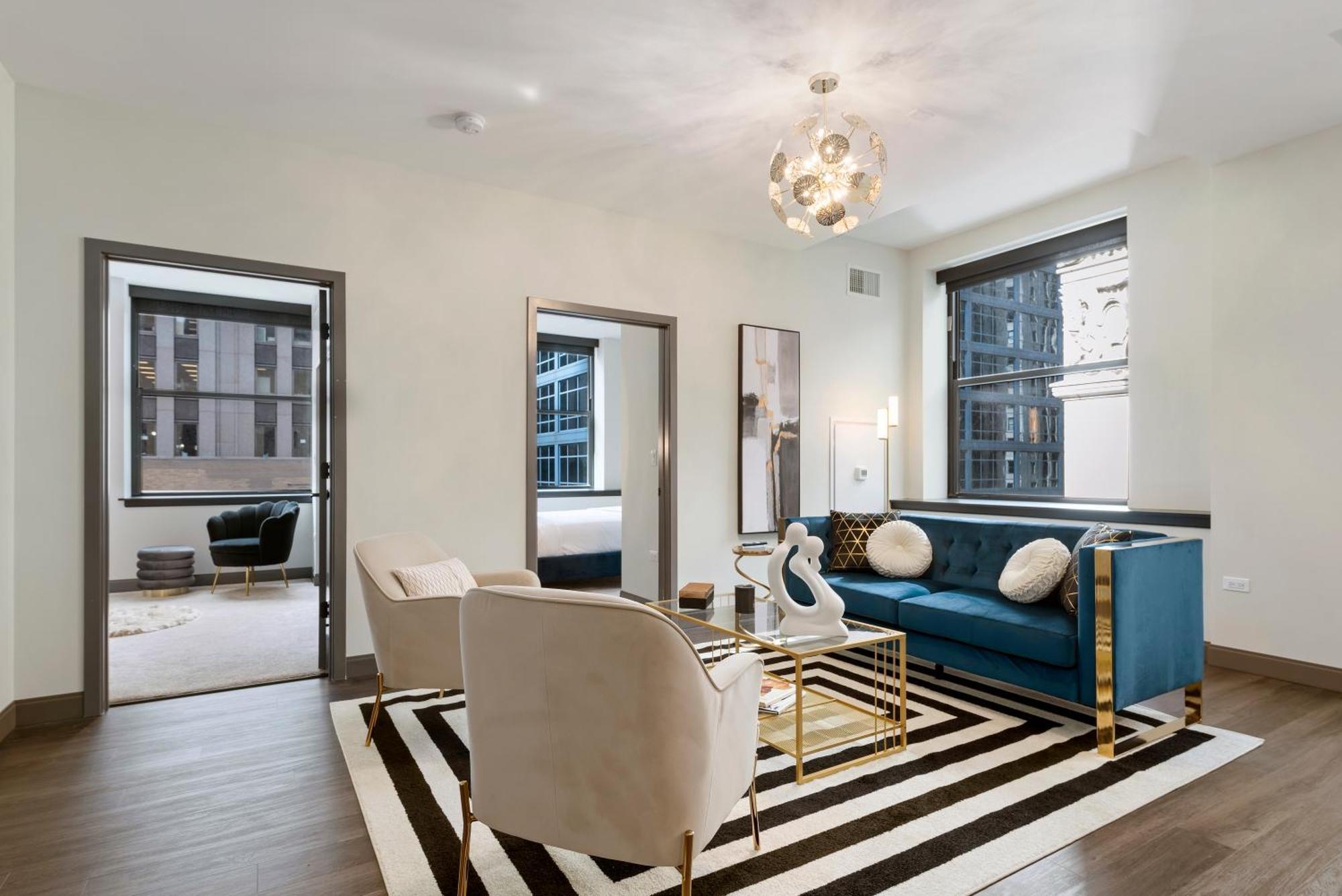 Experience Downtown Chicago At Millennium - Luxury Apartments In The Loop 외부 사진