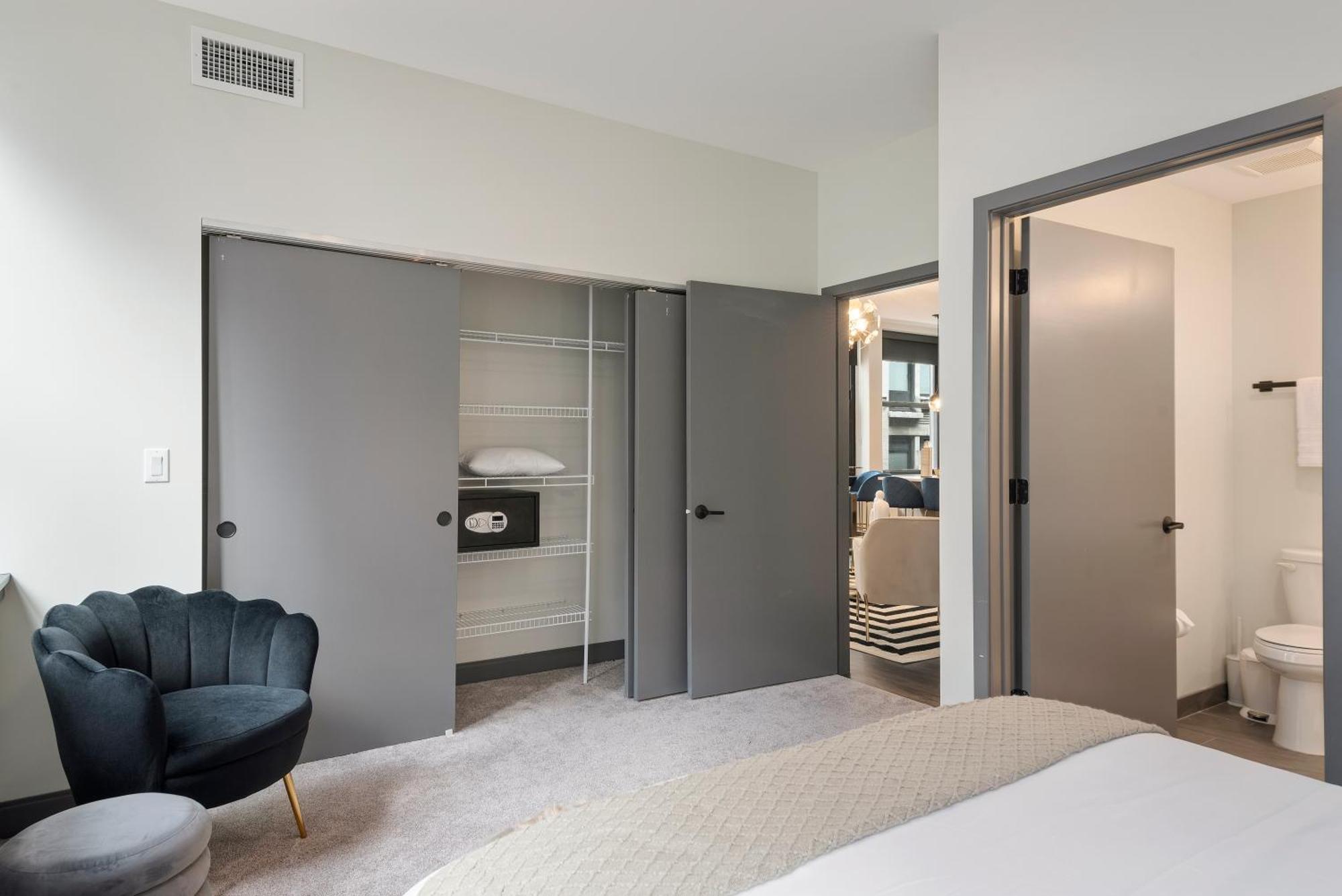 Experience Downtown Chicago At Millennium - Luxury Apartments In The Loop 외부 사진
