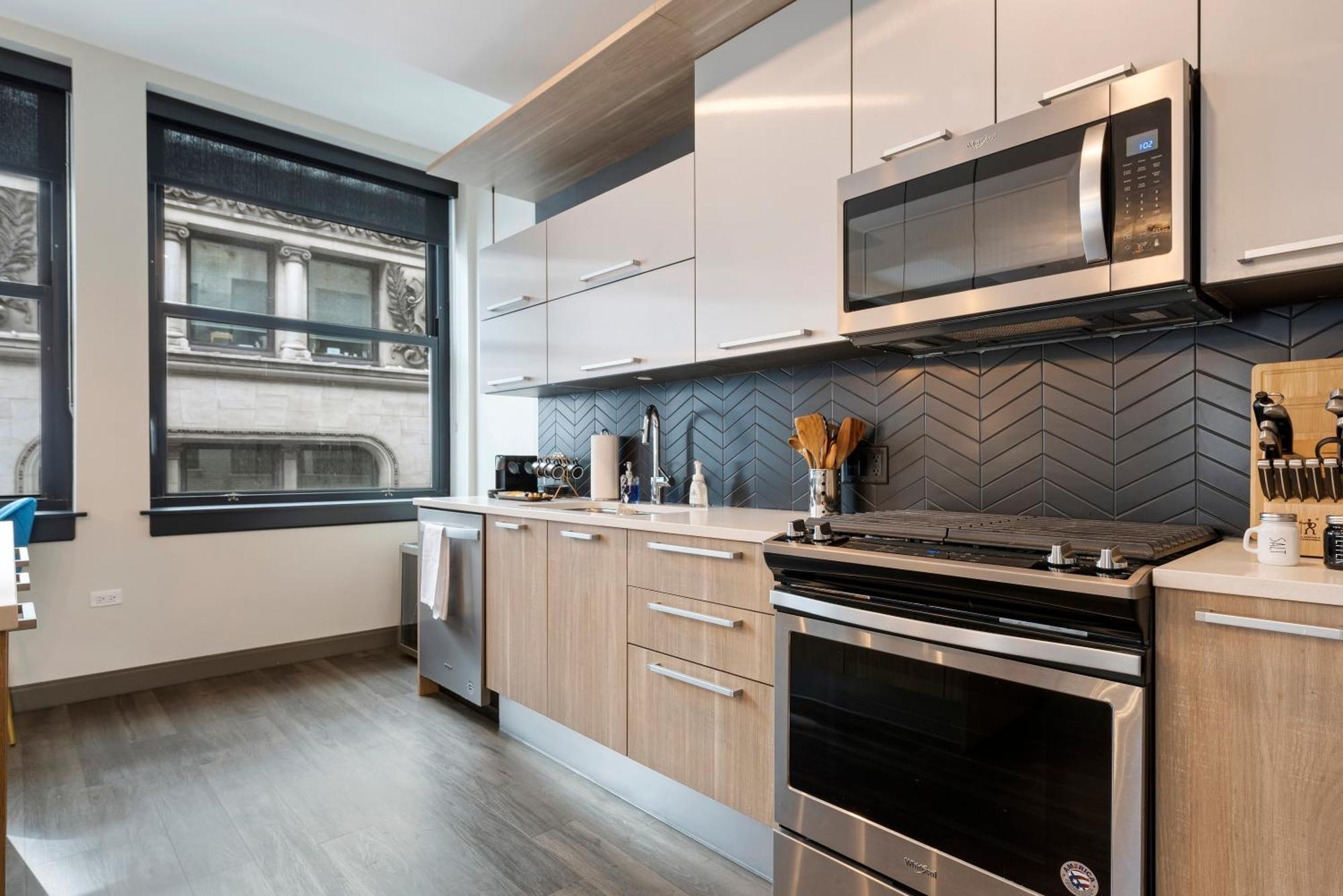 Experience Downtown Chicago At Millennium - Luxury Apartments In The Loop 외부 사진
